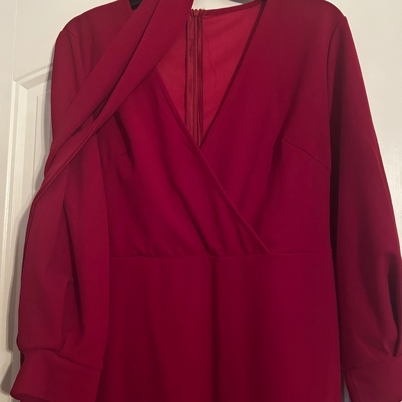 Tight fit midi dress - Picture 1 of 2